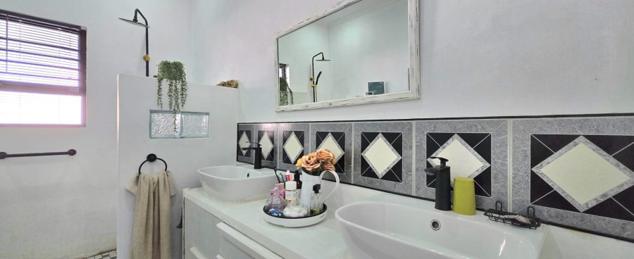 1 Bedroom Property for Sale in Franskraal Western Cape